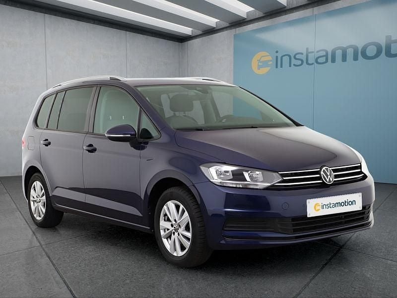 Blau Gebraucht 2024 VW Touran Van / Kleinbus | 33.599 € (Fairer Preis) - Bild 1/4
