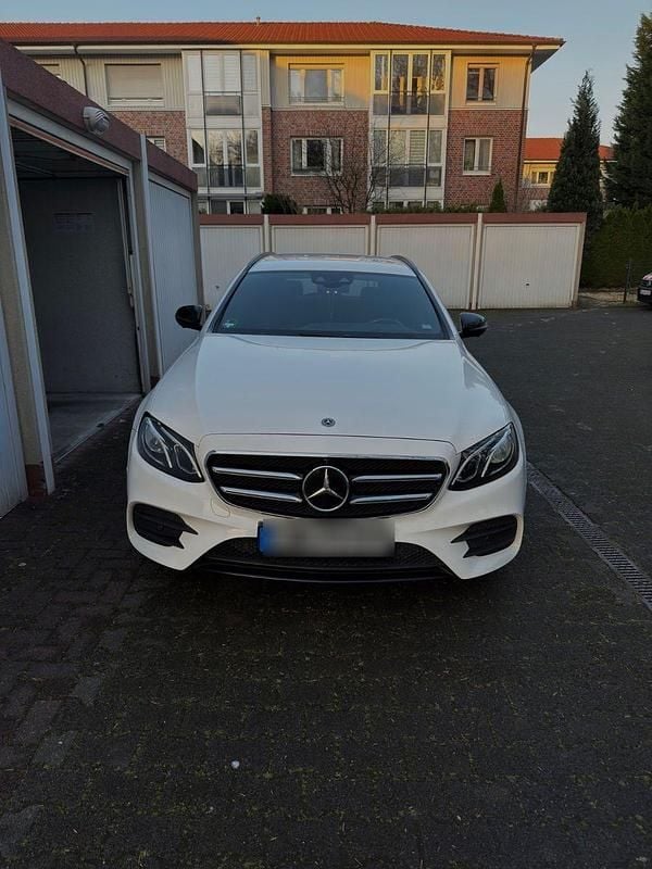 Gebraucht Mercedes E300 AMG 306 PS (225 kW) 2020 Weiß Kombi