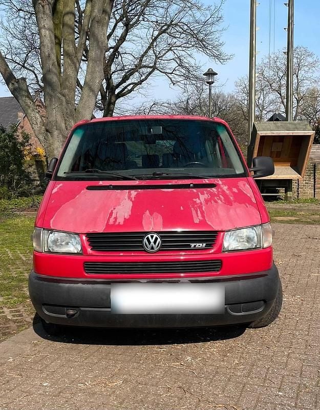 Second-hand VW T4 102 CP (75 kW) 2001 Roșu Van