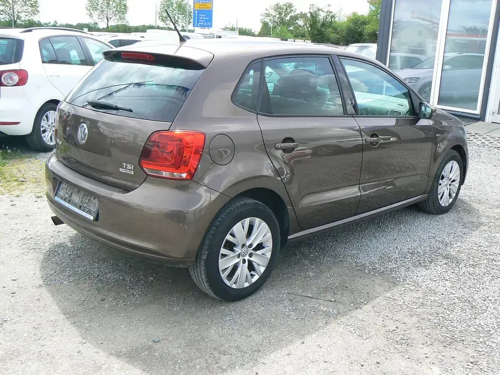 Usata VW Polo Life 90 CV (66 kW) 2013 Marrone Utilitaria