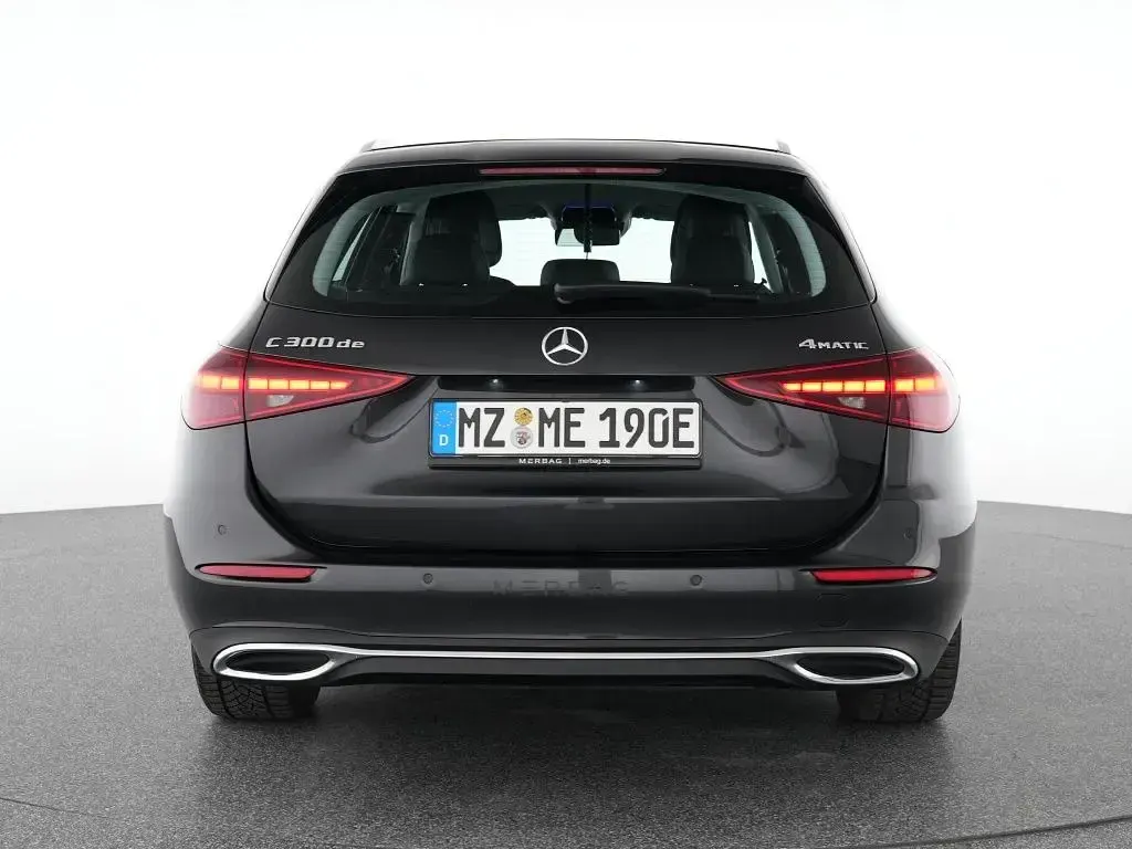 Gebraucht Mercedes C300e Advanced Plus 313 PS (230 kW) 2024 Grau Limousine