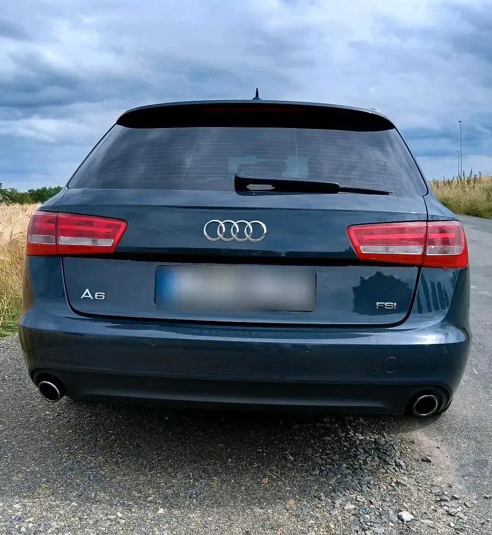 Gebraucht Audi A6 204 PS (150 kW) 2012 Blau Kombi