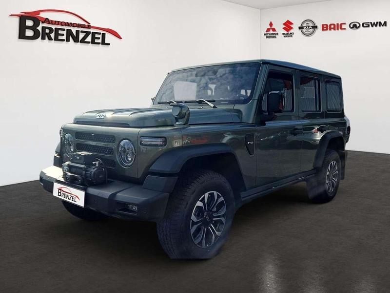 Neu BAW 212 166 PS (122 kW) 2026 Grün SUV