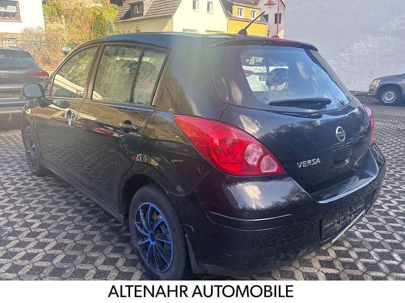 Gebraucht Nissan Tiida 110 PS (80 kW) 2007 Schwarz Kleinwagen