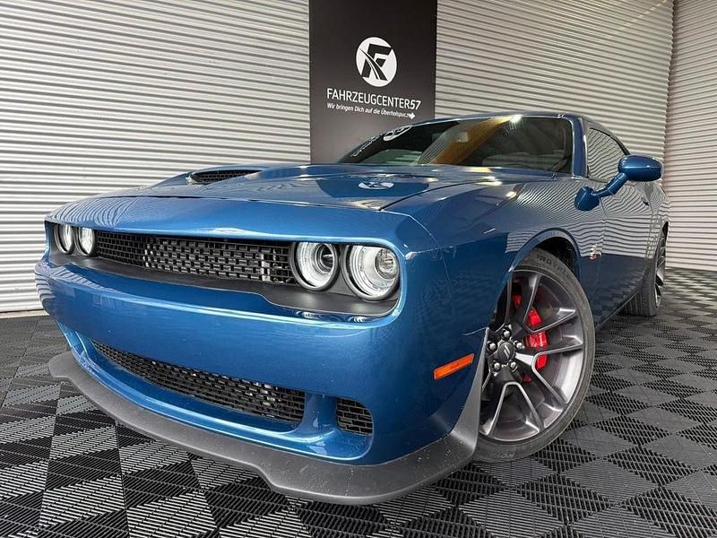 Frostbite blue Gebraucht 2022 Dodge Challenger Coupé | 35.500 € (Superpreis) - Bild 1/4