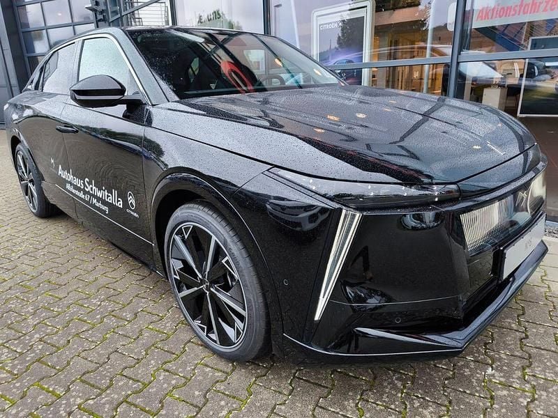 Schwarz Neu 2025 DS Automobiles N°8 SUV | 65.990 € - Bild 1/4