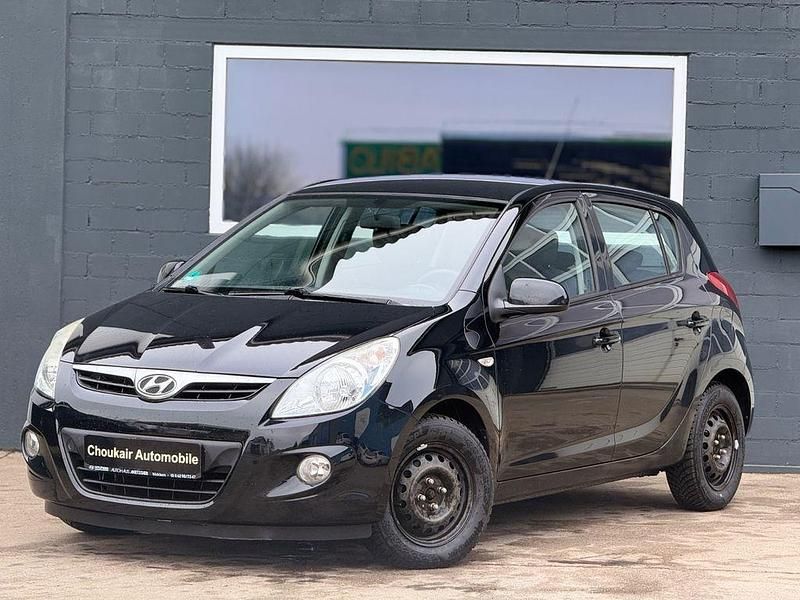 Gebraucht Hyundai i20 Classic 77 PS (56 kW) 2009 Grau Kleinwagen