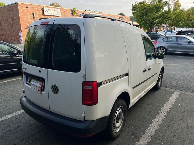 Gebraucht VW Caddy 102 PS (75 kW) 2020 Schwarz Van / Kleinbus