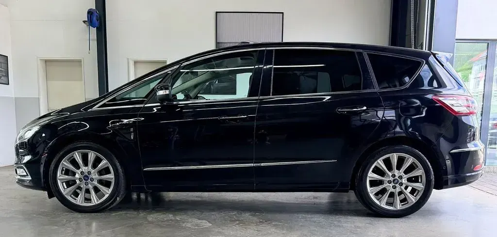 Gebraucht Ford S-MAX Vignale 209 PS (153 kW) 2017 Schwarz Van / Kleinbus