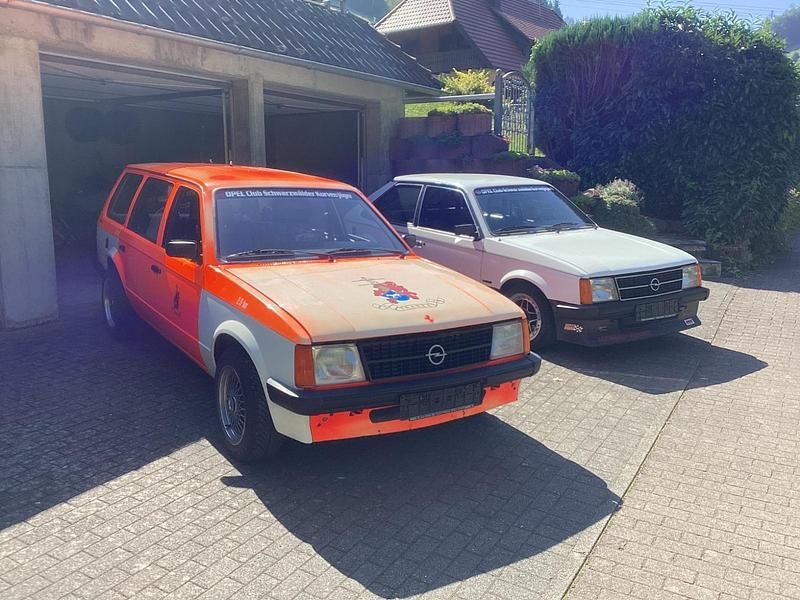 Gebraucht 1981 Opel Kadett S Kombi | 5.900 € - Bild 1/4