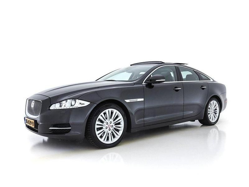 Gebraucht Jaguar XJ Portfolio 275 PS (202 kW) 2015 Grau Limousine