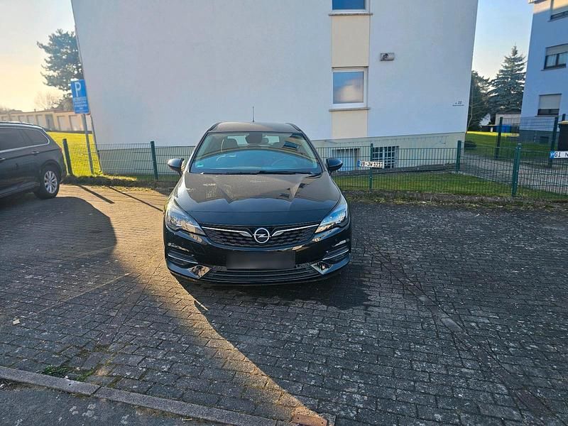 Gebraucht Opel Astra 122 PS (89 kW) 2020 Schwarz Kombi