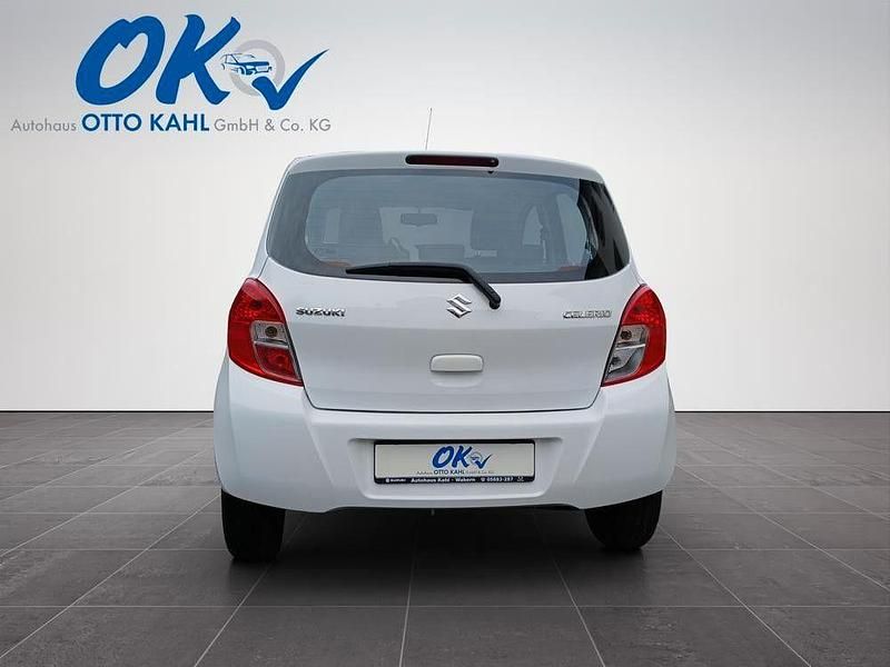Gebraucht Suzuki Celerio Club 68 PS (50 kW) 2015 Weiß Kleinwagen