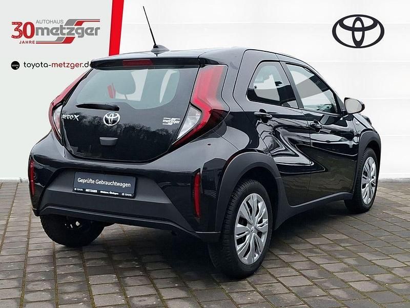 Gebraucht Toyota Aygo X Business Edition 72 PS (52 kW) 2024 Schwarz SUV