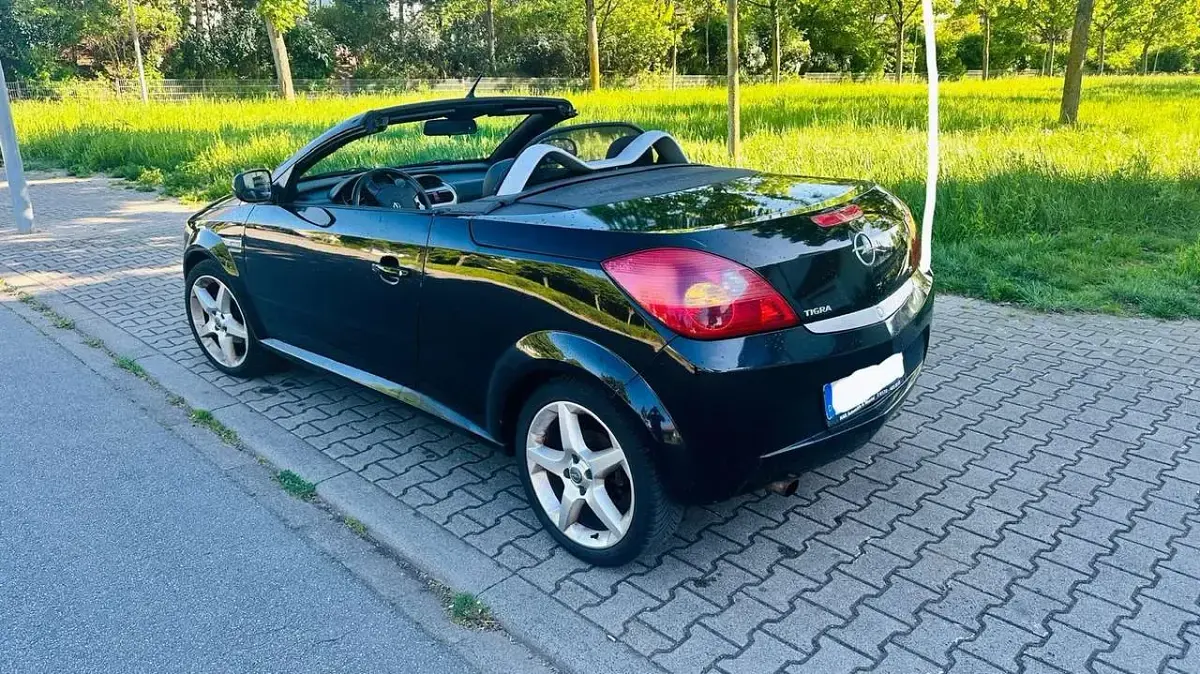 Gebraucht Opel Tigra 125 PS (91 kW) 2007 Schwarz Cabrio