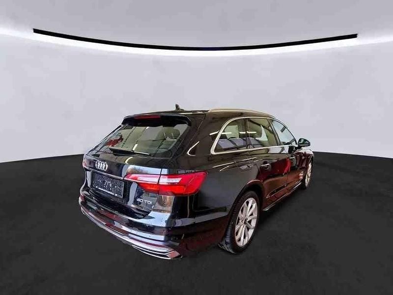Gebraucht Audi A4 Advanced Plus 204 PS (150 kW) 2022 Mythosschwarz metallic (metallic) Kombi