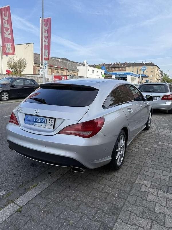 Gebraucht Mercedes CLA180 122 PS (89 kW) 2016 Grau Limousine