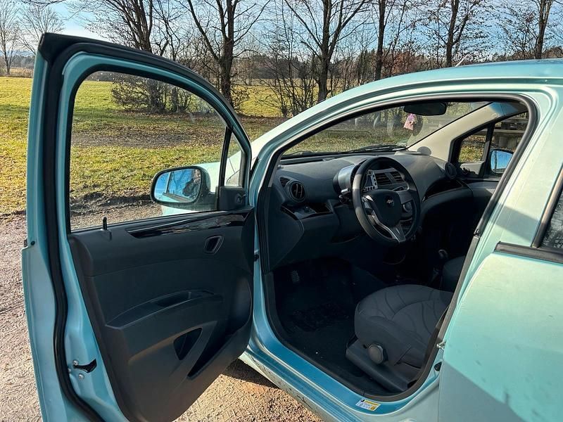 Gebraucht Chevrolet Spark 68 PS (50 kW) 2010 Blau Kleinwagen