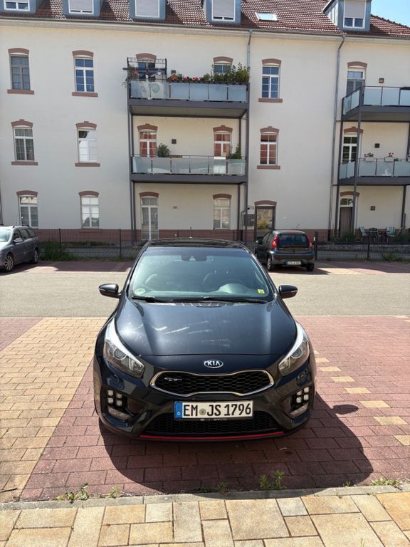 Schwarz Gebraucht 2014 Kia Ceed GT 2 Limousine | 6.200 € - Bild 1/4