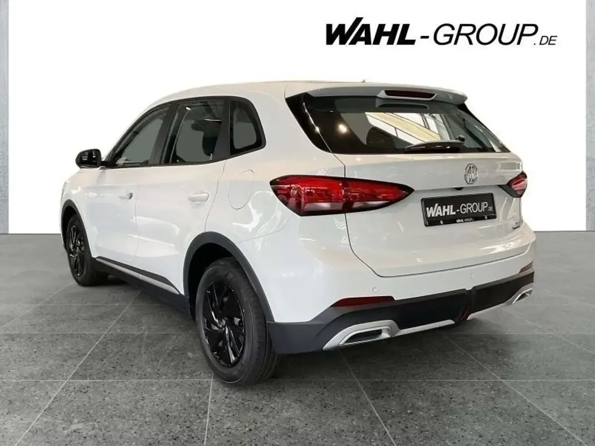 Neu MG ZS 197 PS (144 kW) 2025 Weiß Limousine