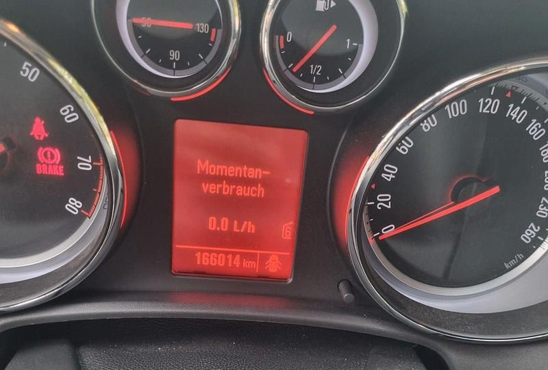 Gebraucht Opel Astra 179 PS (131 kW) 2012 Braun Kombi