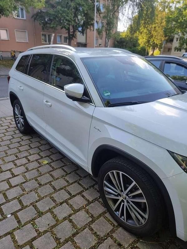 Weiß Gebraucht 2021 Skoda Kodiaq SUV | 30.500 € (Guter Preis) - Bild 1/4