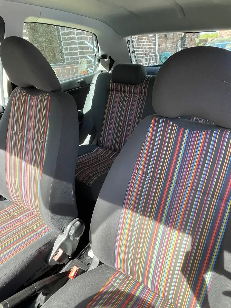 Second-hand VW Fox 55 CP (40 kW) 2006 Alb Hatchback
