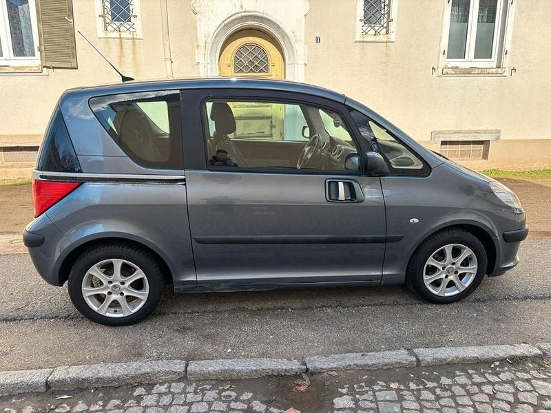 Gebraucht Peugeot 1007 Filou 73 PS (53 kW) 2007 Grau Van / Kleinbus