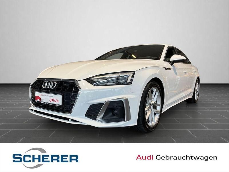 Weiß Gebraucht 2021 Audi A5 Sportback Design Kleinwagen | 31.450 € (Fairer Preis) - Bild 1/4
