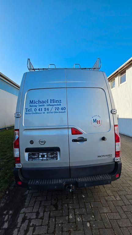 Gebraucht Opel Movano 131 PS (96 kW) 2017 Silber Van / Kleinbus