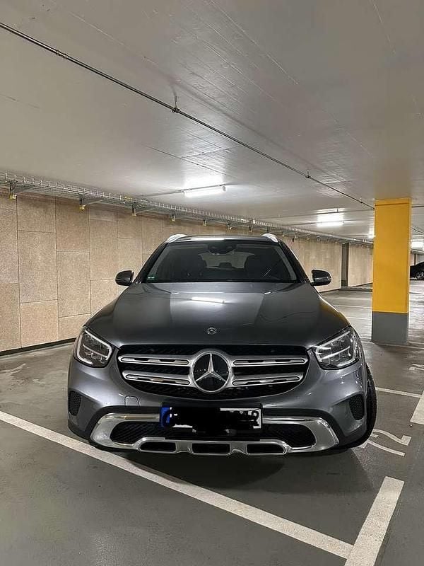 Gebraucht Mercedes GLC220 Exclusive 194 PS (142 kW) 2019 Andere farben SUV