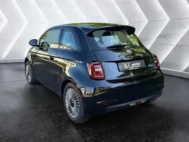 Second-hand Fiat 500e Icon 86 kW (118 CP) 2023 Negru Hatchback