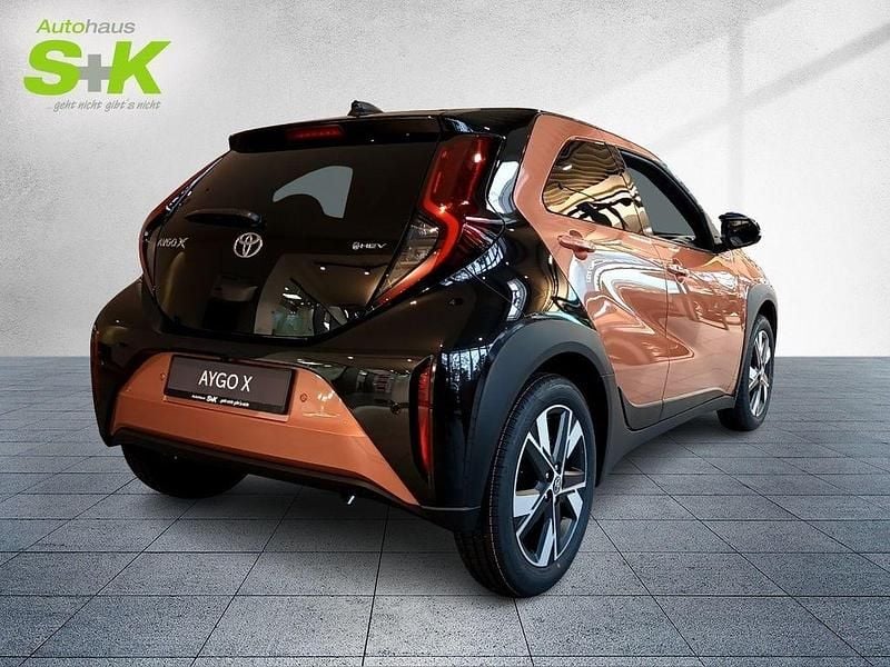 Neu Toyota Aygo X 117 PS (86 kW) 2025 Bronze SUV