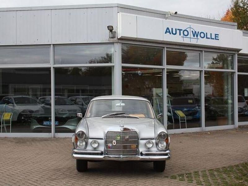 Gebraucht Mercedes 300 1963 Silber