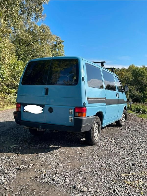 Second-hand VW T4 84 CP (61 kW) 1995 Albastru Van