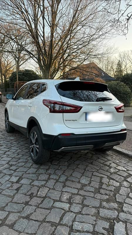 Gebraucht Nissan Qashqai 151 PS (111 kW) 2020 Weiß SUV