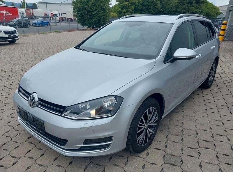 Silber Gebraucht 2016 VW Golf VII Allstar Kombi | 10.480 € (Fairer Preis) - Bild 1/4