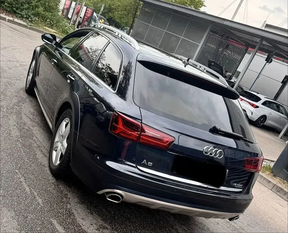 Używany Audi A6 Allroad 272 KM (200 kW) 2017 Niebieski Kombi