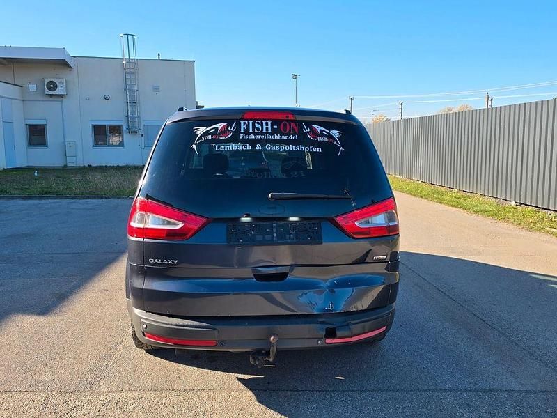 Gebraucht Ford Galaxy Trend 140 PS (102 kW) 2010 Grau Van / Kleinbus