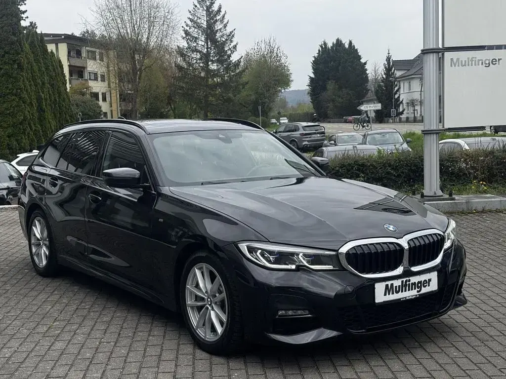 Gebraucht BMW 330 Performance 286 PS (210 kW) 2021 Black sapphire (metallic) Cabrio