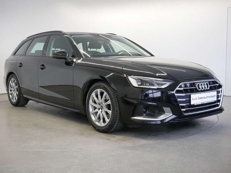 Gebraucht Audi A4 Advanced 163 PS (119 kW) 2022 Brillantschwarz Kombi