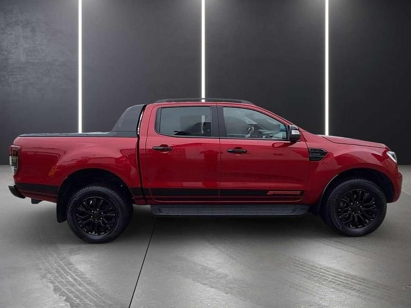 Gebraucht Ford Ranger 212 PS (155 kW) 2023 Rot Pickup