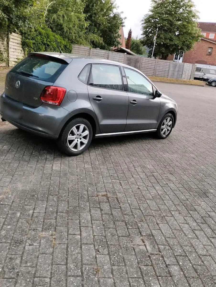 Gebraucht VW Polo 105 PS (77 kW) 2010 Grau Kleinwagen