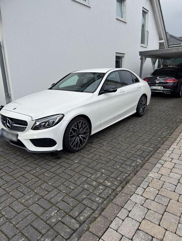 Gebraucht Mercedes C250 AMG line 211 PS (155 kW) 2018 Weiß Limousine