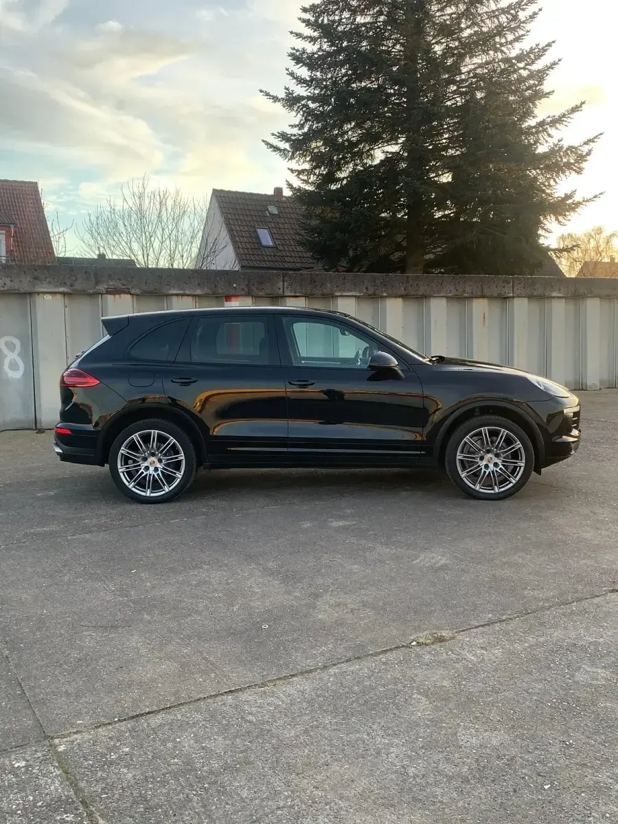 Gebraucht Porsche Cayenne 262 PS (192 kW) 2016 Schwarz SUV