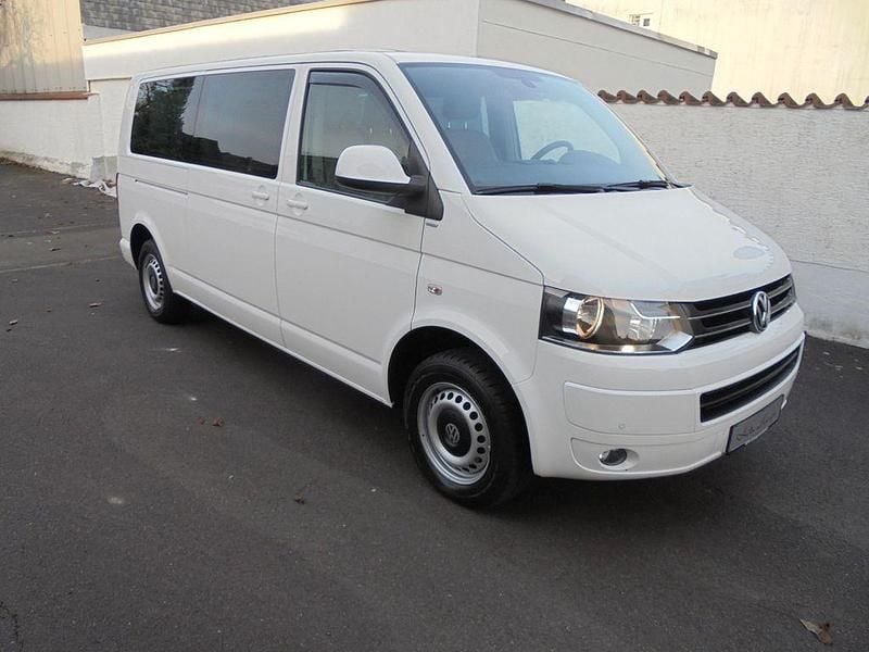 Weiß Gebraucht 2014 VW Caravelle Comfortline Van / Kleinbus | 16.990 € (Superpreis) - Bild 1/4