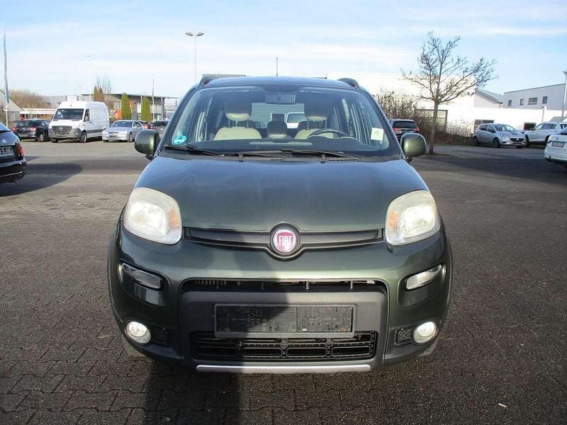 Gebraucht Fiat Panda Rock 86 PS (63 kW) 2013 Grün Kleinwagen