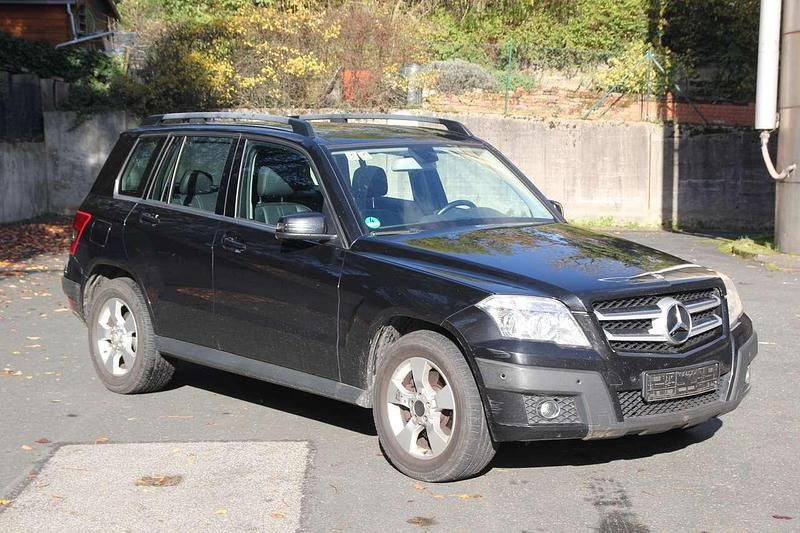 Gebraucht Mercedes GLK320 224 PS (164 kW) 2008 Obsidianschwarz  metalliclack SUV