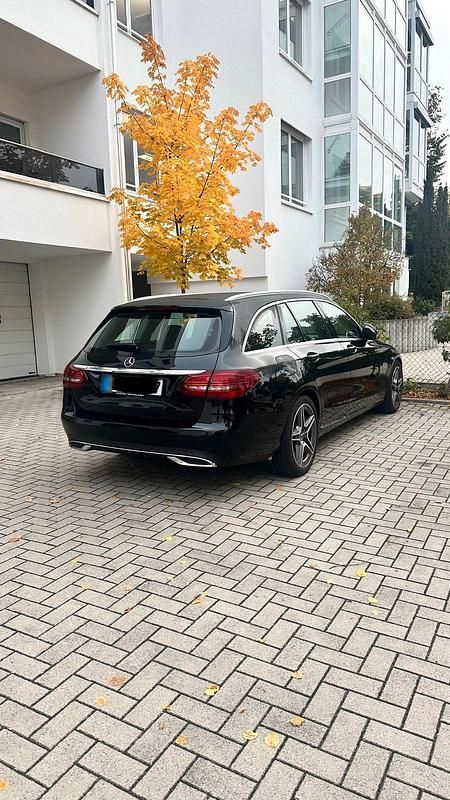Gebraucht Mercedes C300 245 PS (180 kW) 2020 Schwarz Kombi