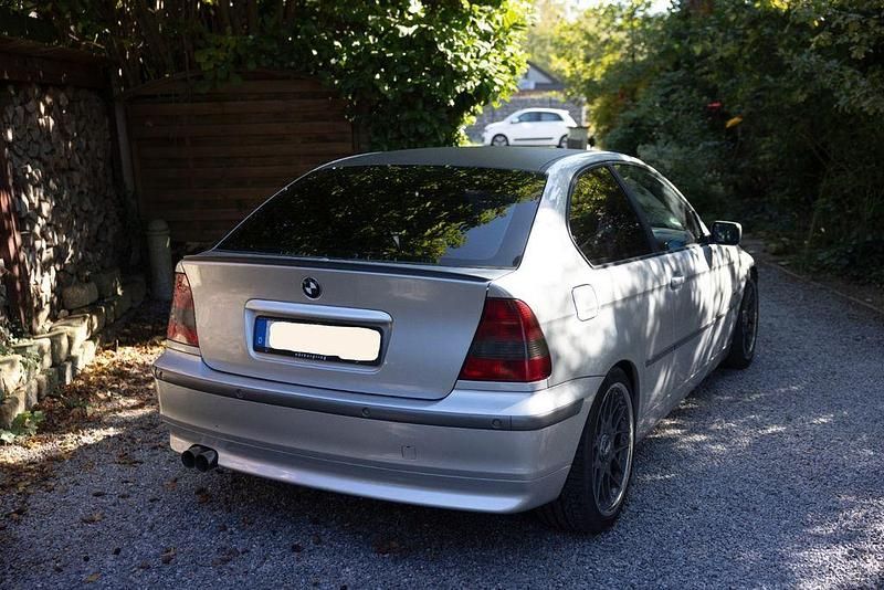Gebraucht BMW 325 Performance 192 PS (141 kW) 2001 Grau Limousine